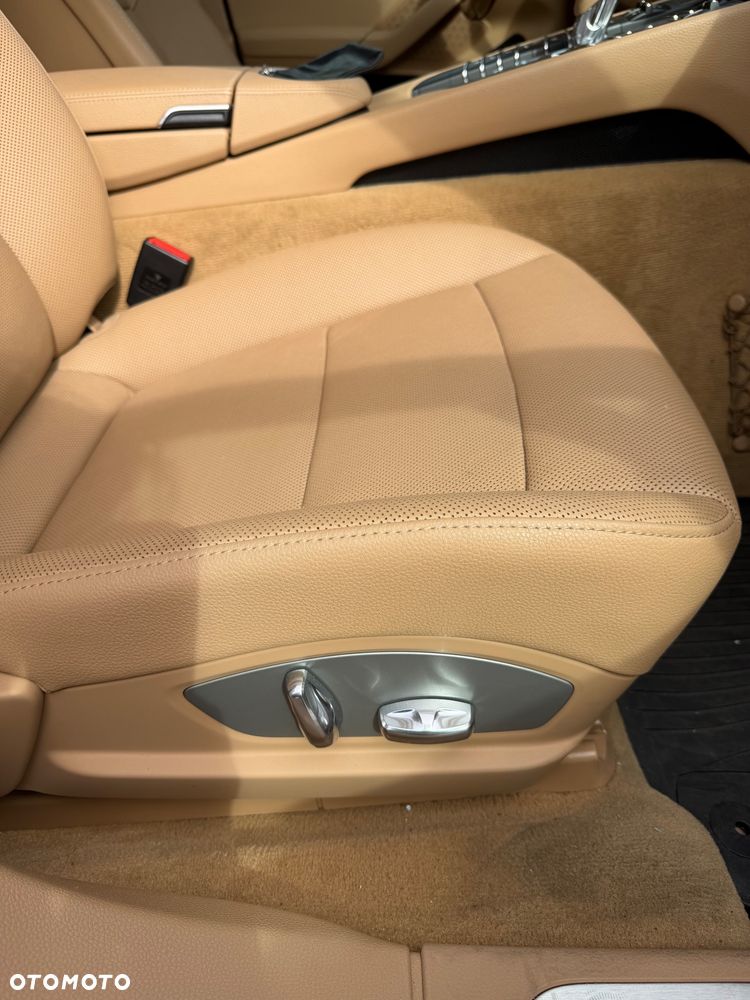 Porsche Panamera 4 - 22
