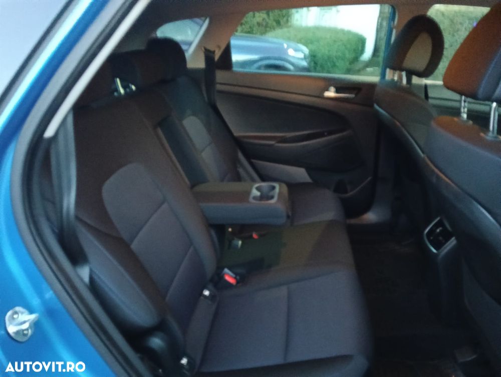 Hyundai Tucson blue 1.7 CRDi 2WD DCT Premium - 11