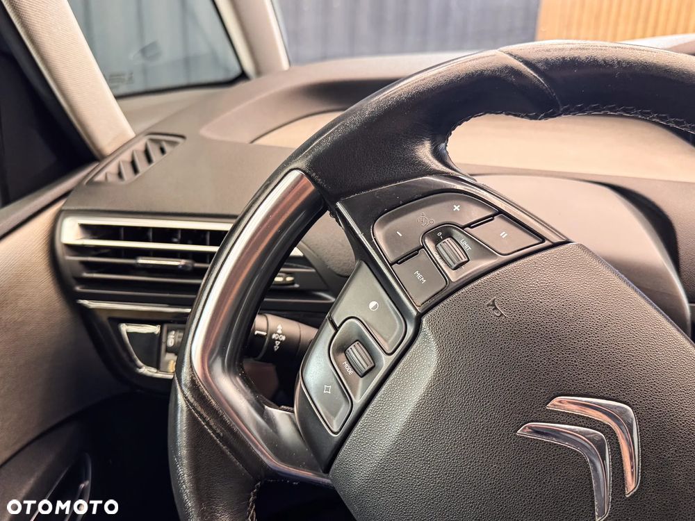 Citroën C4 Picasso e-HDi 115 Exclusive - 32