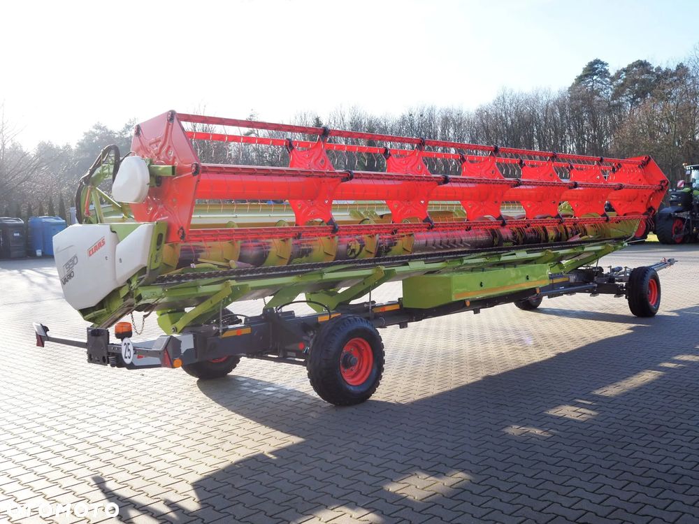 Claas Lexion 6700 + V930 - 13