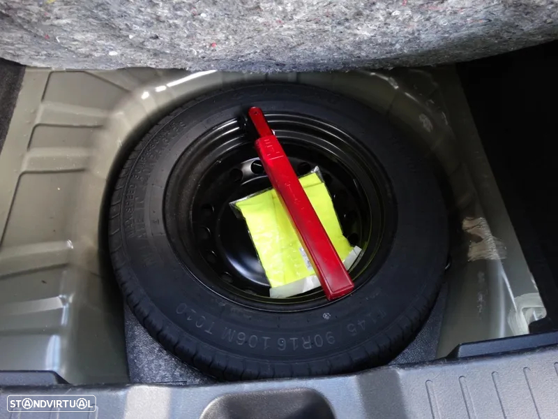 Nissan Juke 1.0 DIG-T N-Connecta DCT - 27