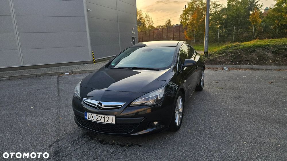 Opel Astra 2013 photo 4