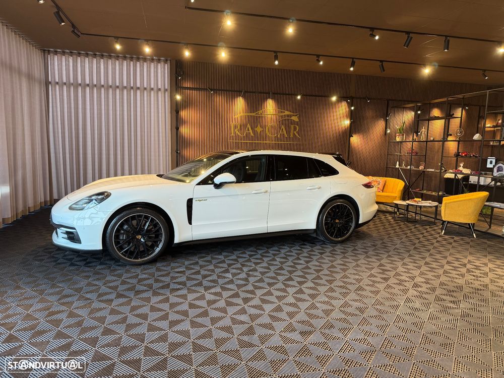 Porsche Panamera Sport Turismo 4 E-Hybrid Platinum Edition - 20