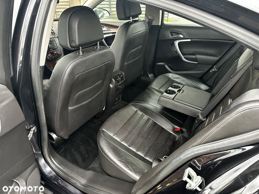 Opel Insignia - 12