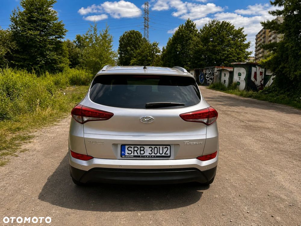 Hyundai Tucson 1.7 CRDI BlueDrive Style 2WD - 5