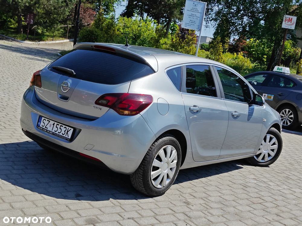 Opel Astra 1.7 CDTI DPF Sport - 1