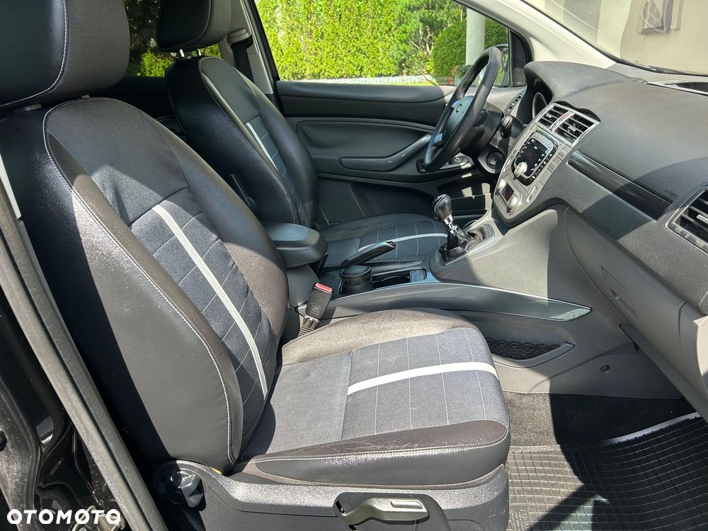 Ford Kuga 2.0 TDCi Titanium - 27