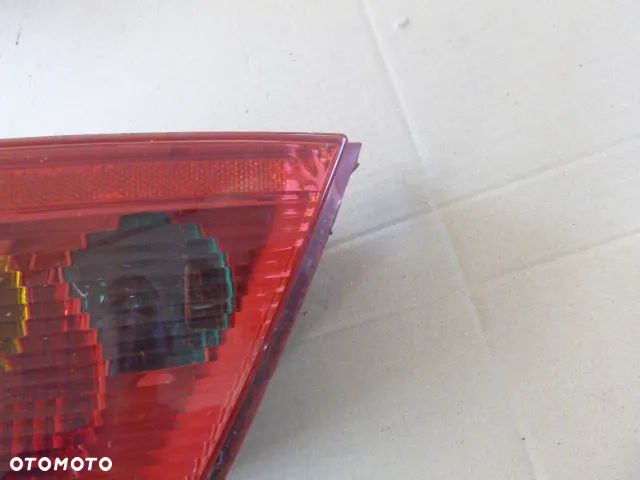 LAMPA PRAWY TYŁ PRAWA TYLNA PEUGEOT 307 HB 01-05 - 8