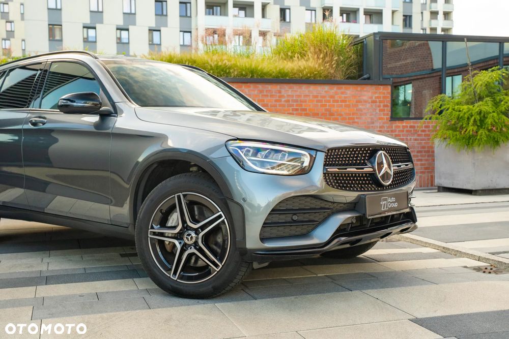 Mercedes-Benz GLC 300 e 4-Matic - 15