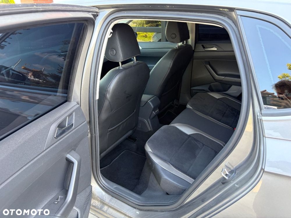 Volkswagen Polo 1.0 TSI DSG Highline - 16