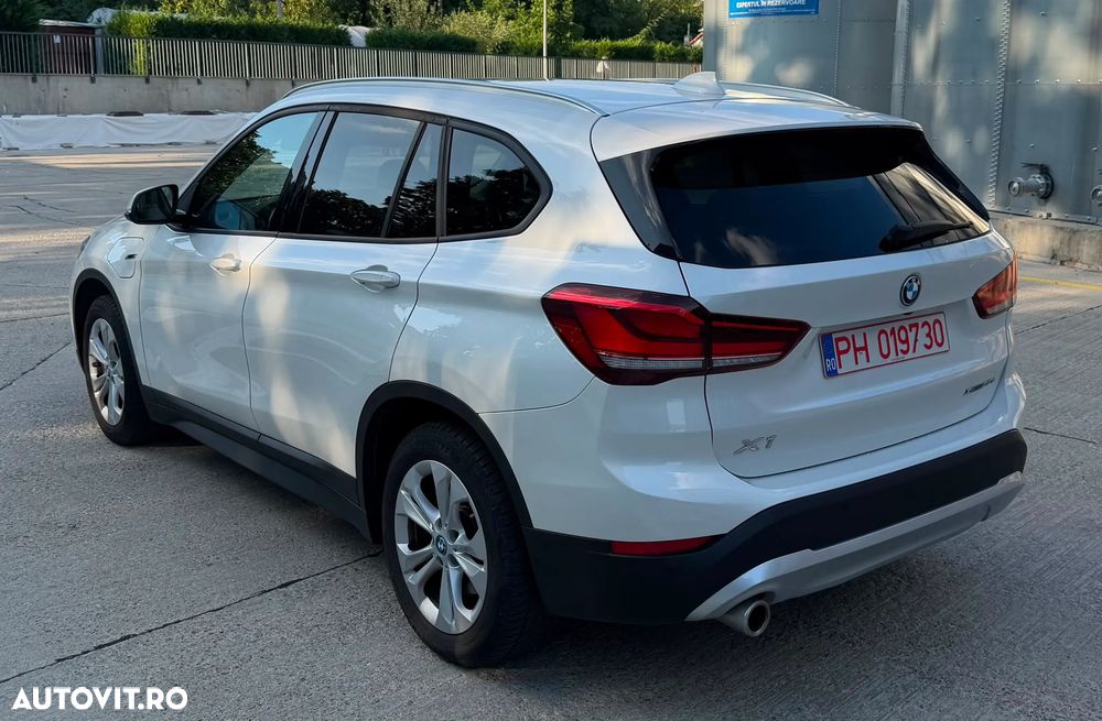 BMW X1 xDrive25e Advantage - 4