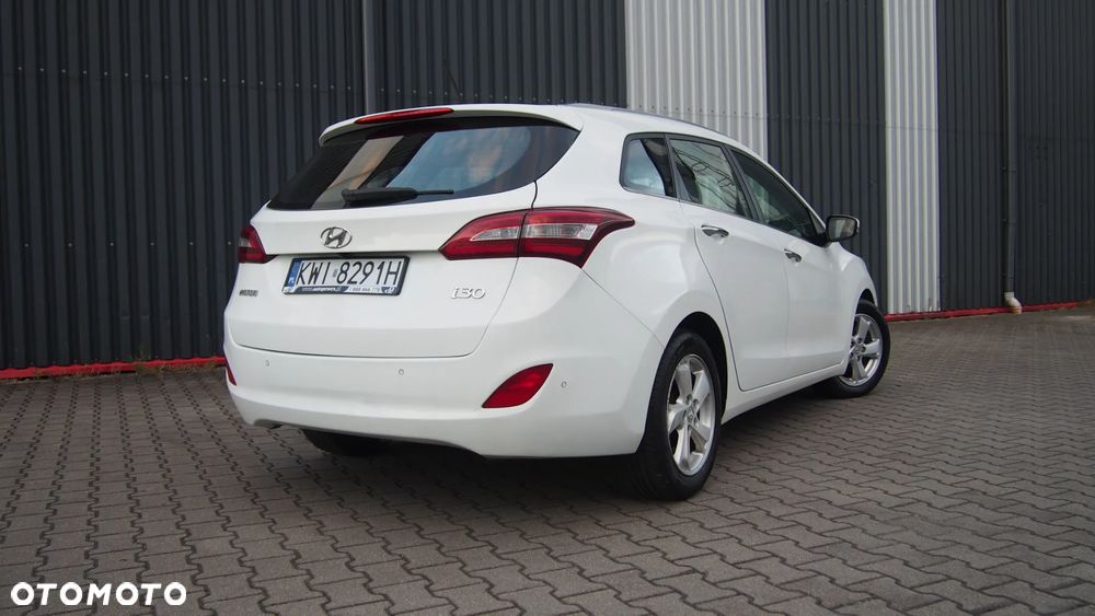 Hyundai i30 1.6 CRDi Automatik Style - 16