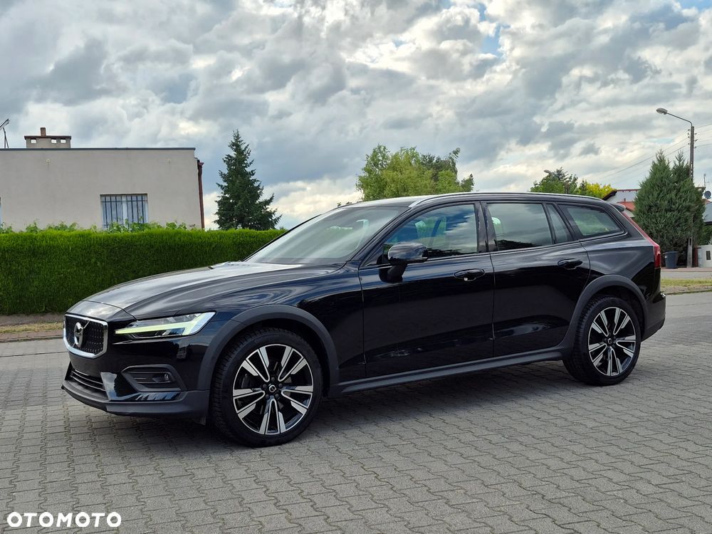 Volvo V60 Cross Country - 7