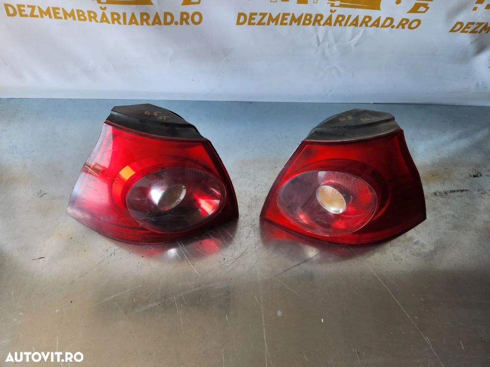 Stopuri Lampa Stop Tripla Stanga Dreapta Vw Golf 5 Hatchback - Dezmembrari Arad - 4