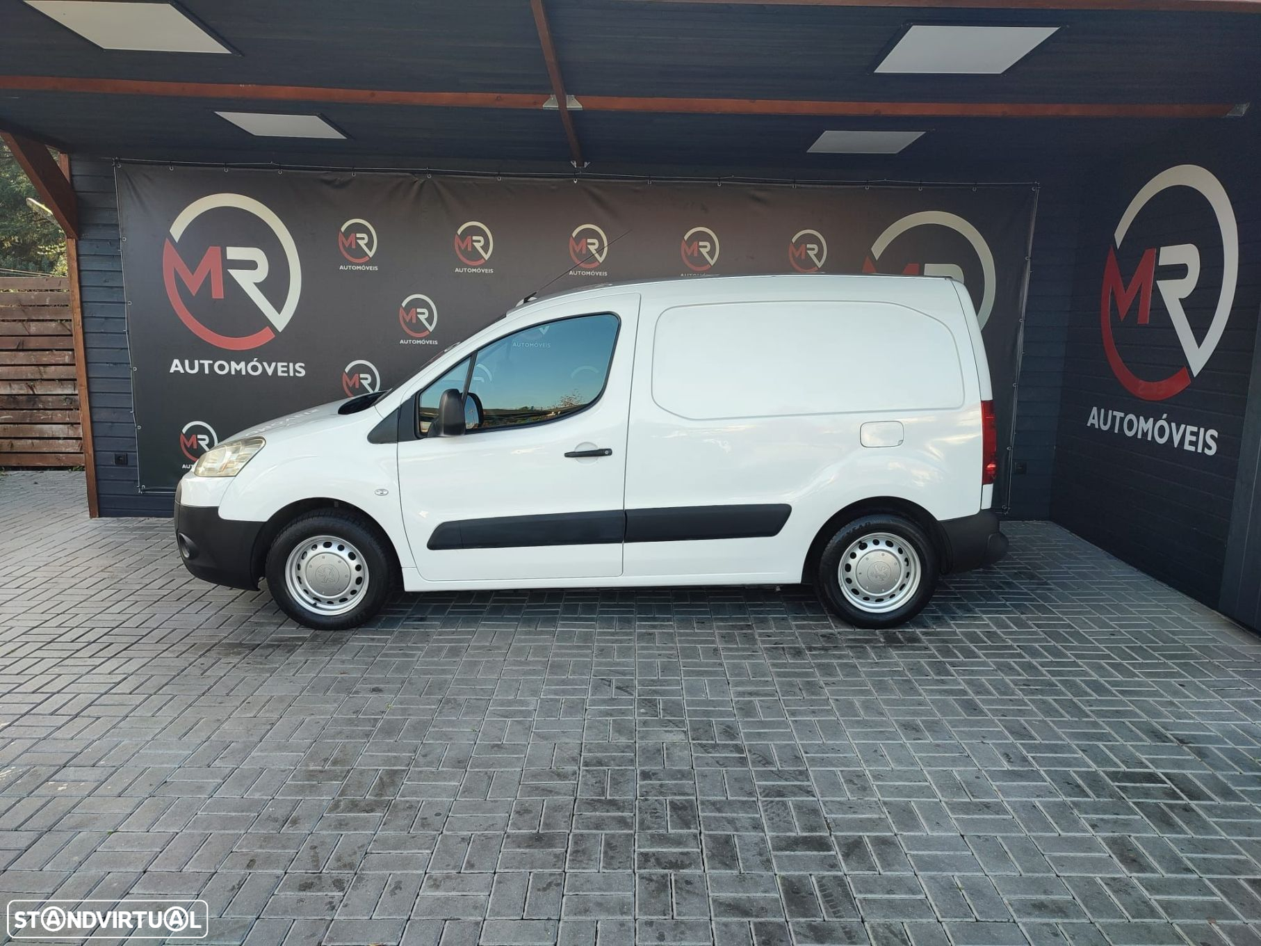 Peugeot Partner 1.6 HDi Confort Isótermica C/ Frio 90 Cv 2 Lug 5 Pts - 6
