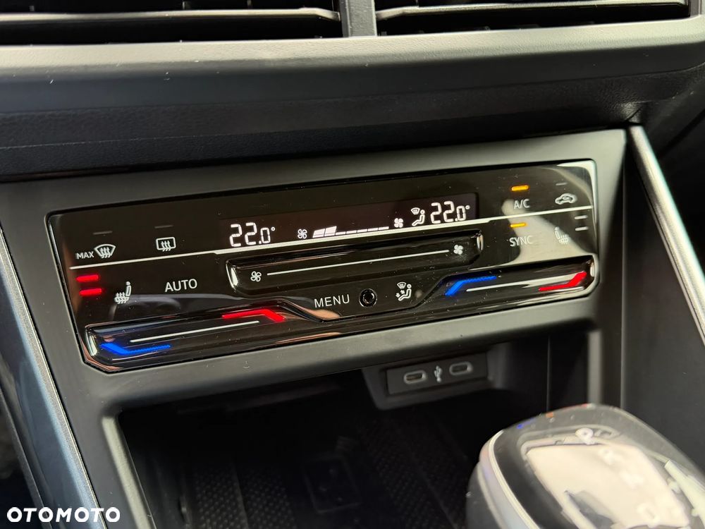 Volkswagen Taigo 1.5 TSI ACT Style DSG - 16