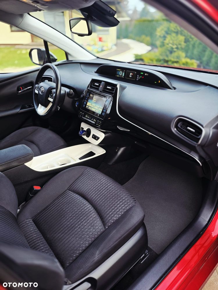 Toyota Prius 1.8 Hybrid Premium - 9