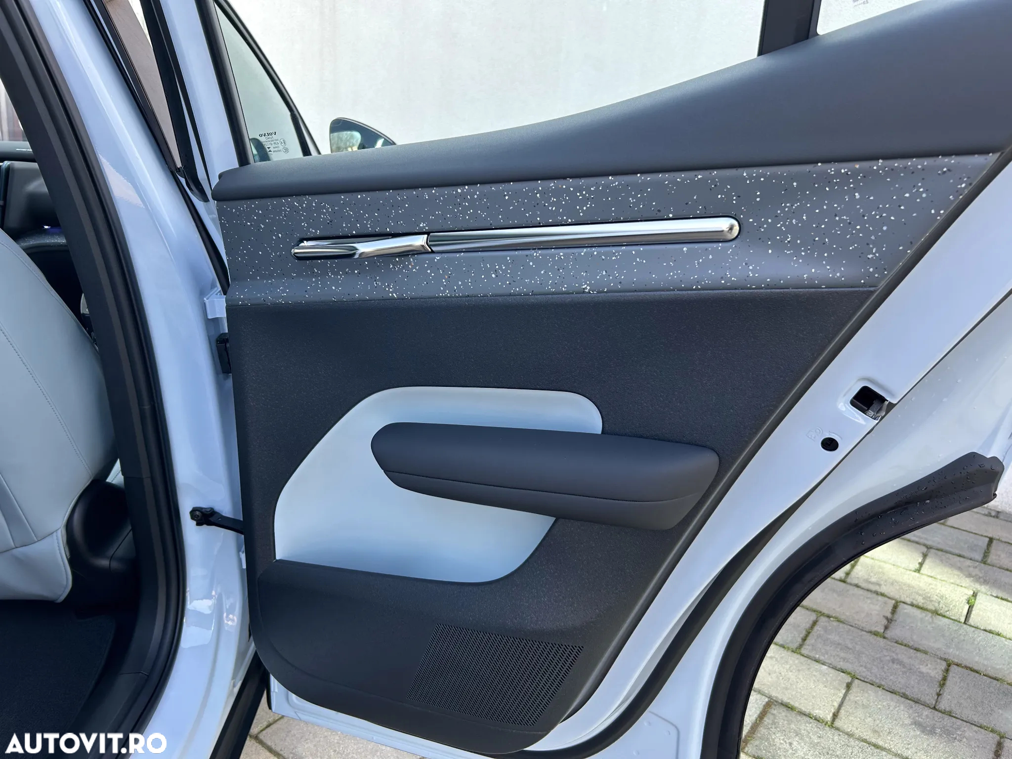 Volvo EX30 Twin Motor Performance Ultra - 11