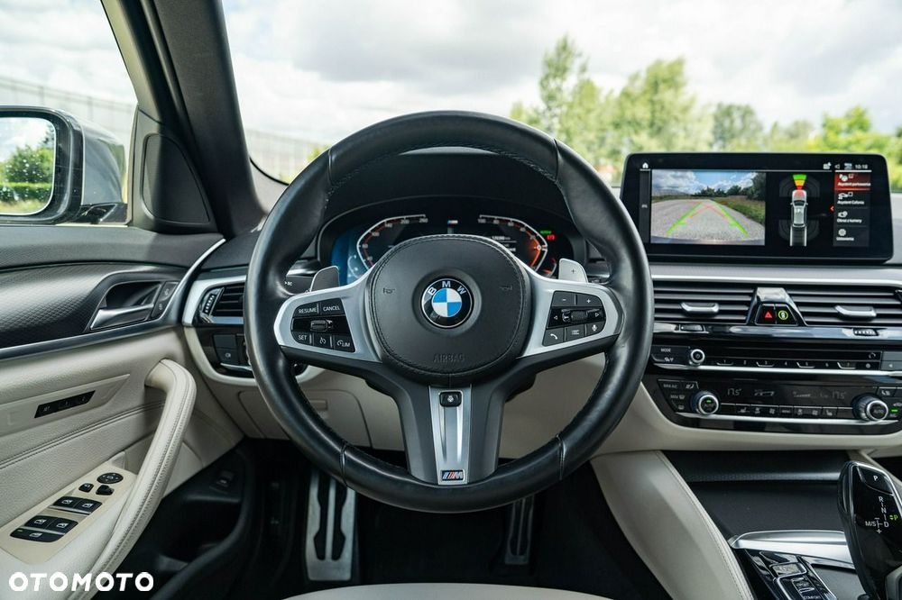 BMW Seria 5 530i xDrive mHEV M Sport sport - 21