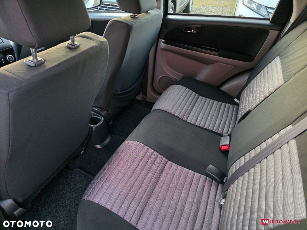 Suzuki SX4 - 16