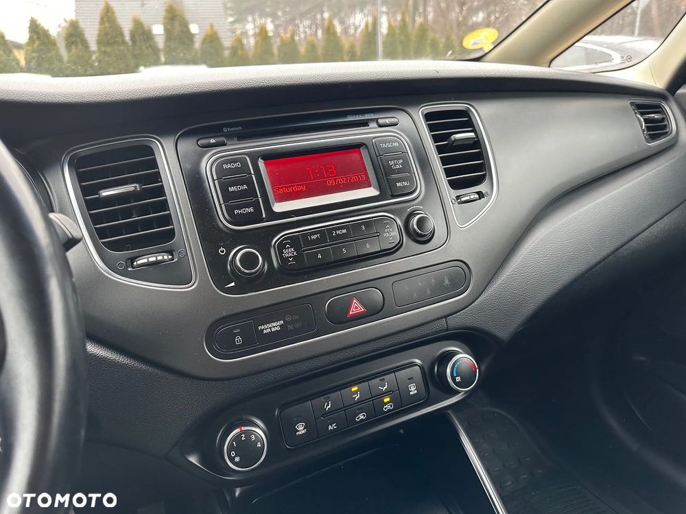 Kia Carens 1.7 CRDi 115 Dream Team Edition - 16