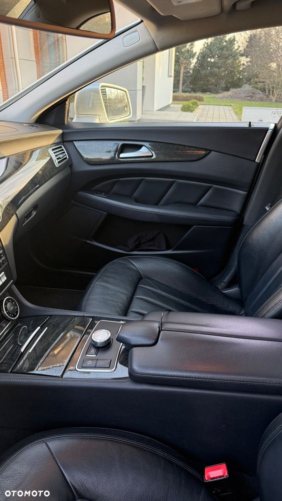 Mercedes-Benz CLS - 11