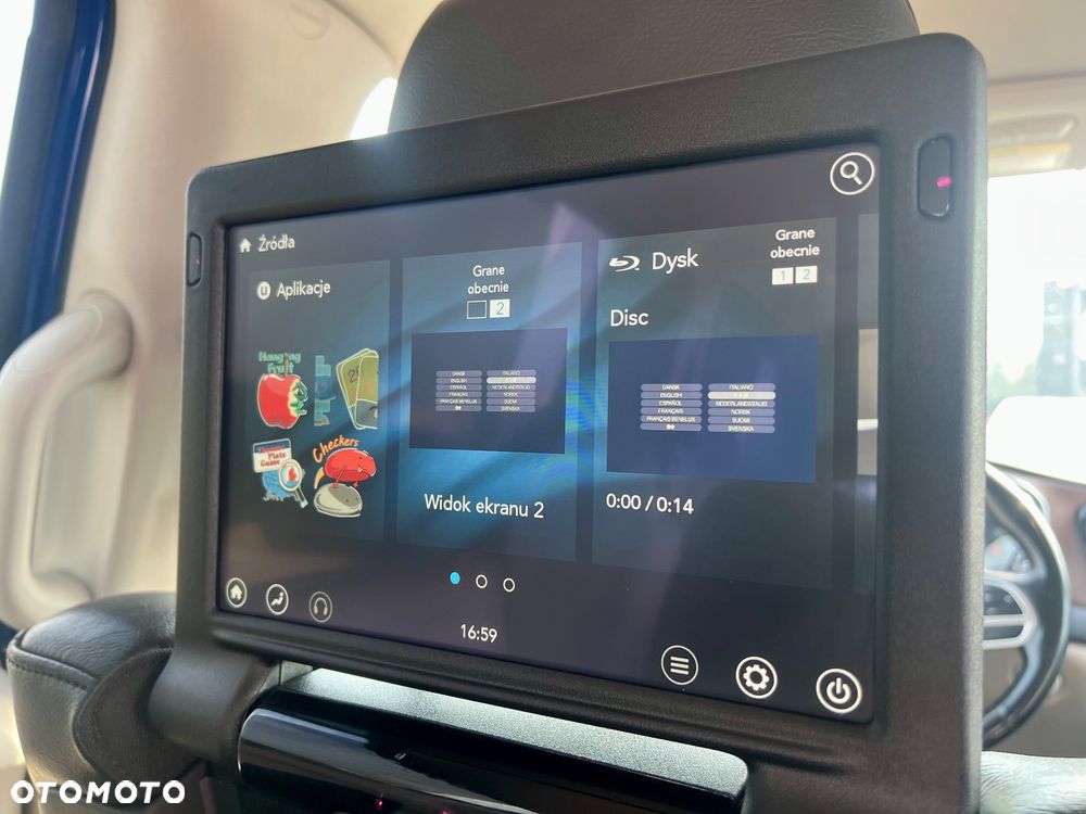 Chrysler Pacifica - 18