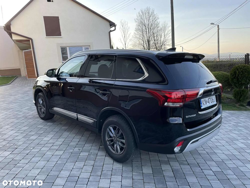 Mitsubishi Outlander 2.4 4WD CVT Instyle - 8