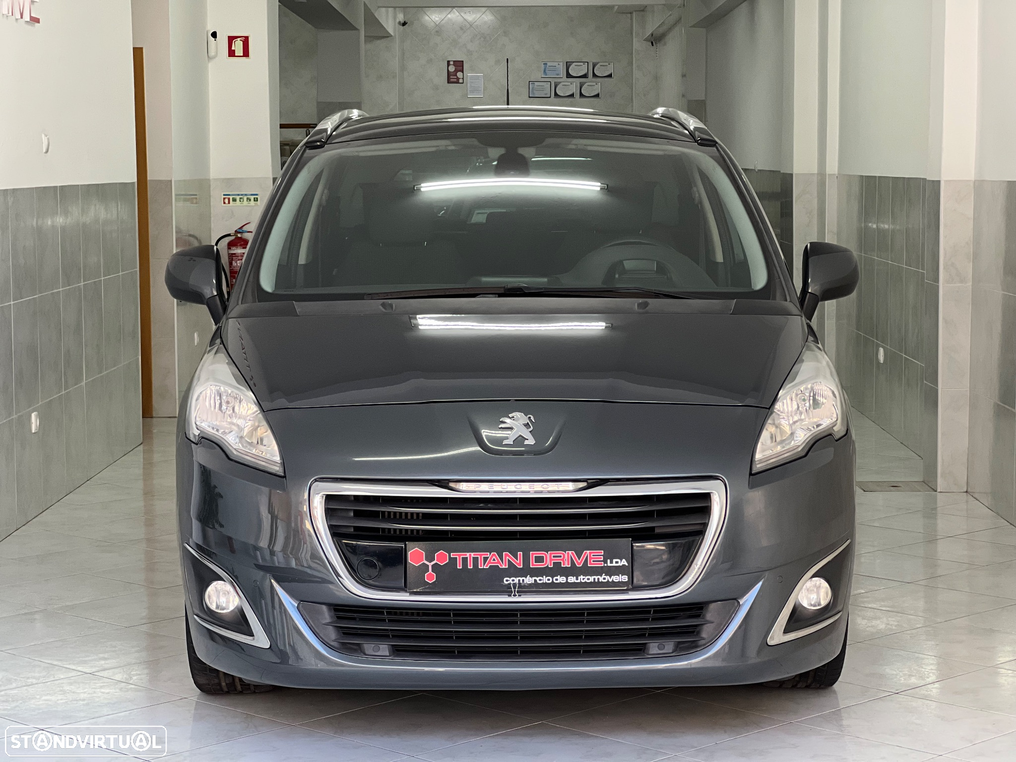 Peugeot 5008 1.6 BlueHDi Allure - 2