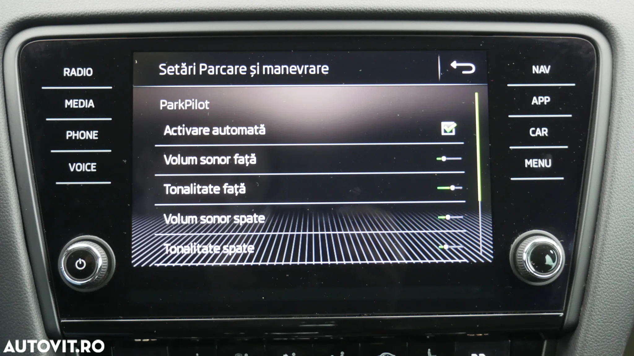 Skoda Octavia Combi 1.6 TDI DSG Style - 26