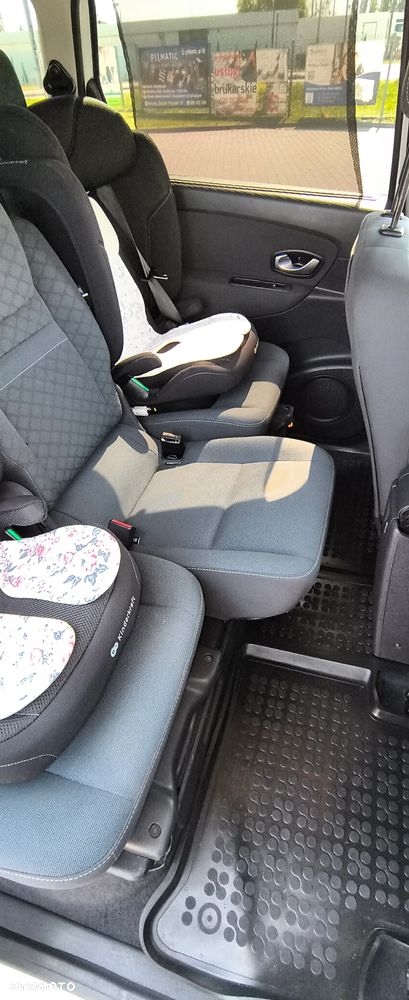 Renault Grand Scenic Gr 2.0 16V Privilege CVT - 12