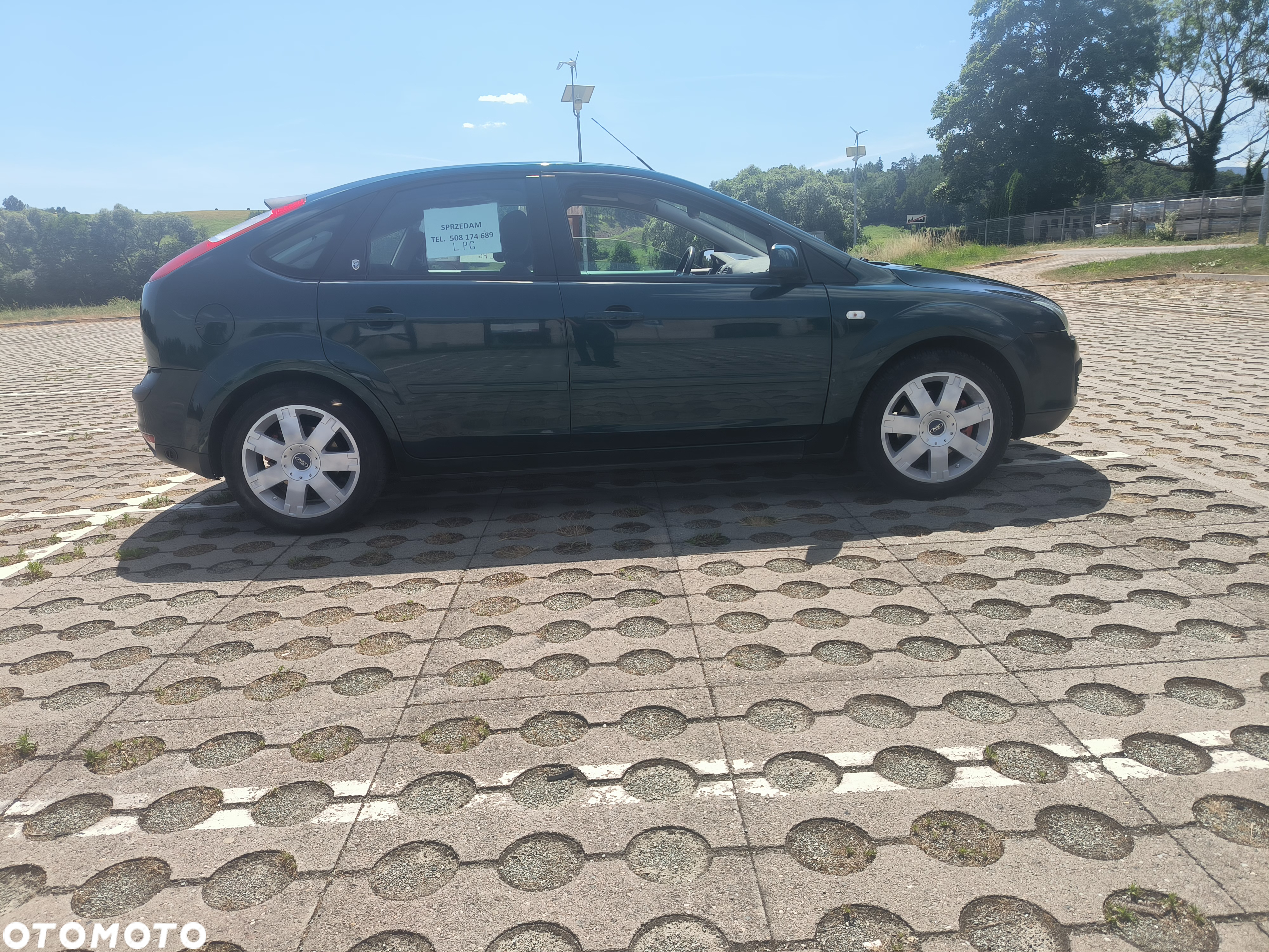 Ford Focus 2.0 Ghia - 4