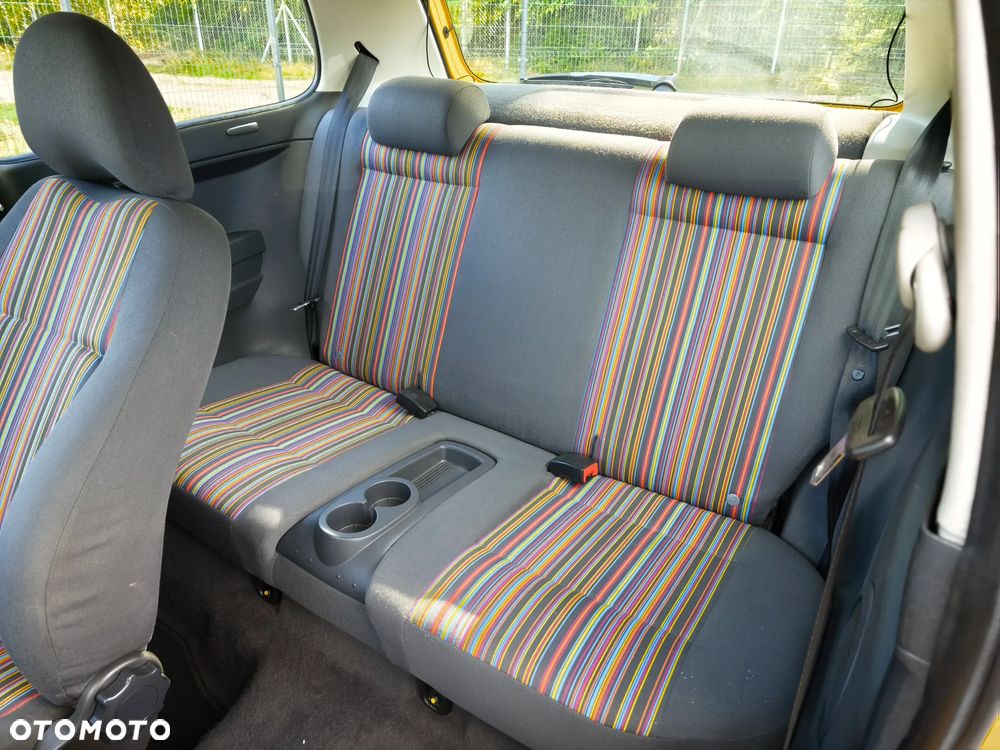 Volkswagen Fox - 16