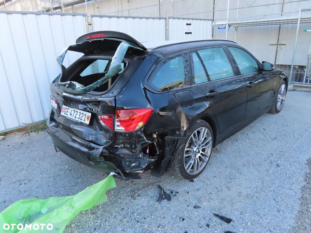 BMW Seria 3 330d Edition M Sport Shadow - 4