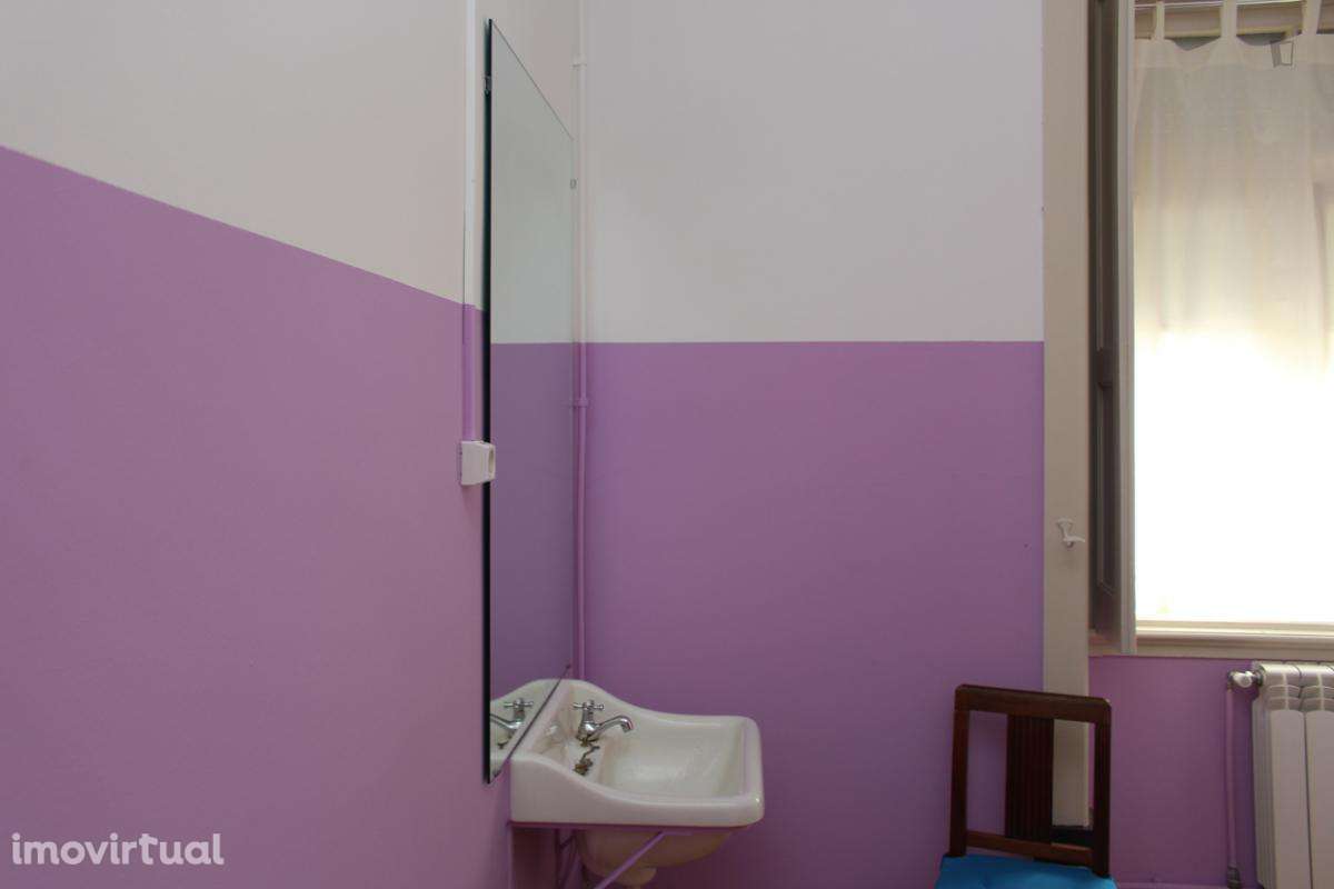 Quarto - localizado em Cidral Coimbra - Grande imagem: 5/34