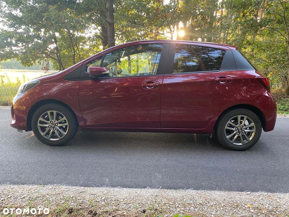 Toyota Yaris 1.33 Premium - 4