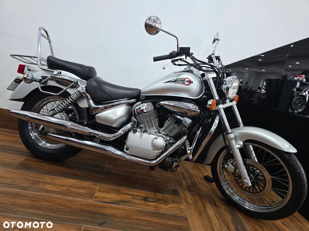 Suzuki Intruder
