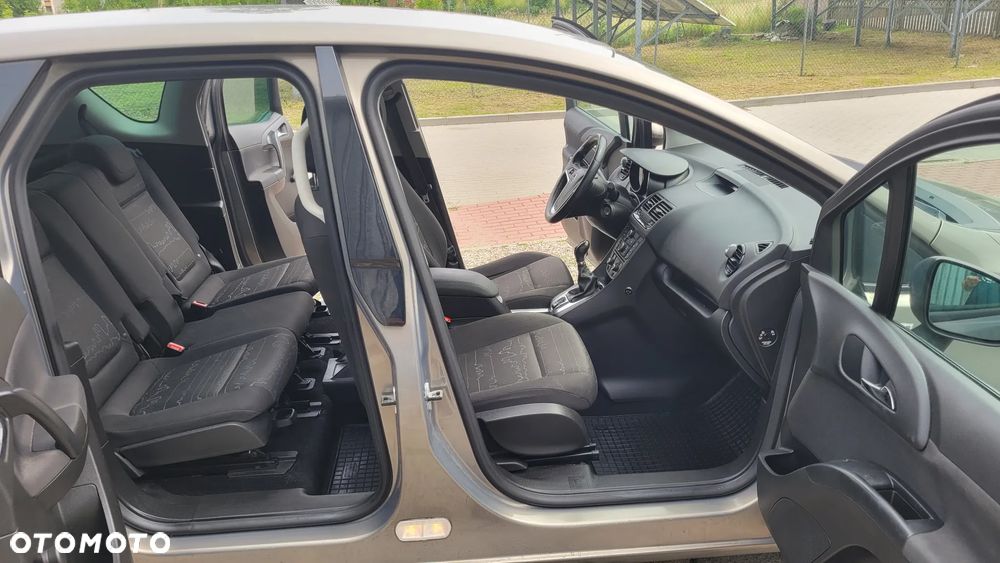 Opel Meriva - 13