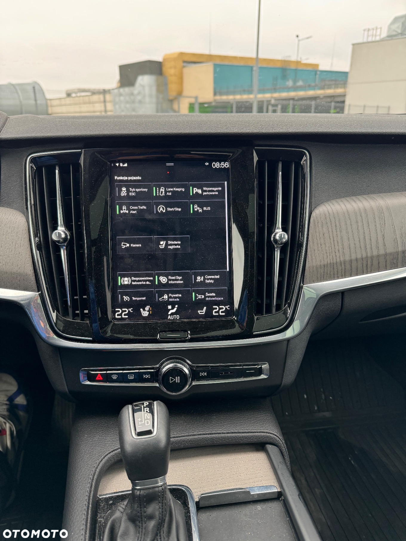 Volvo V90 Cross Country T6 AWD - 12