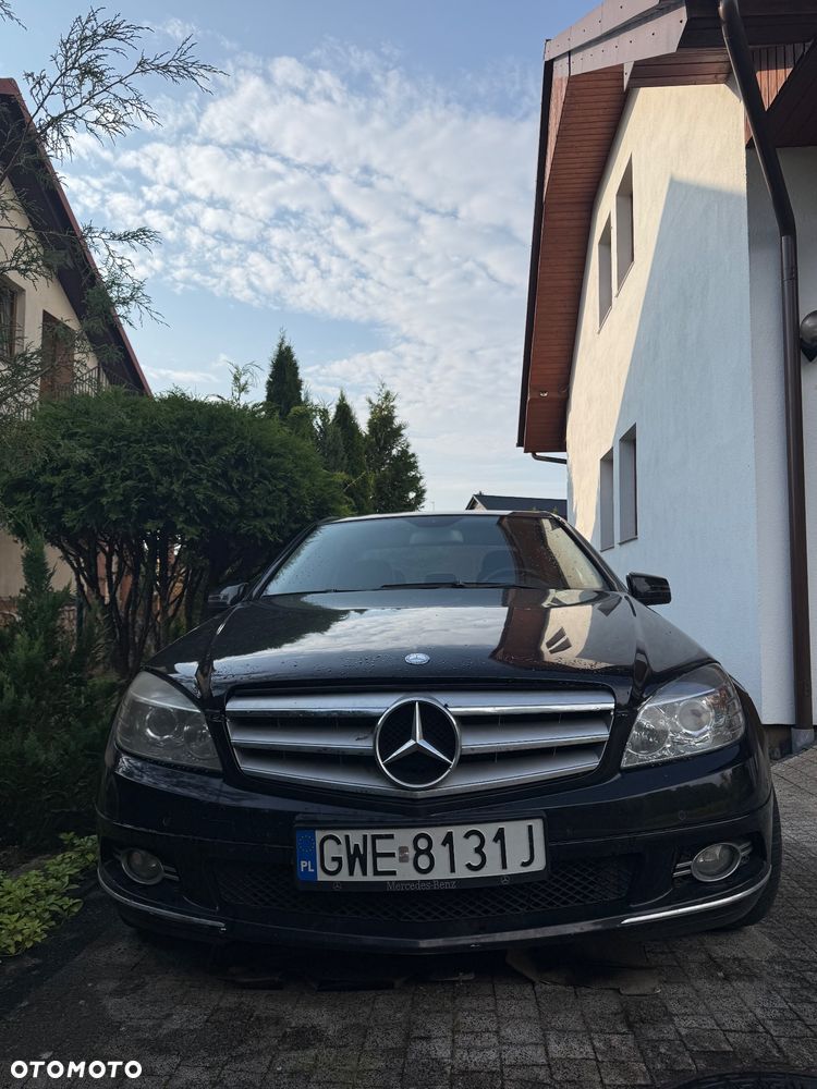 Mercedes-Benz Klasa C 220 CDI DPF Automatik BlueEFFICIENCY Elegance - 1
