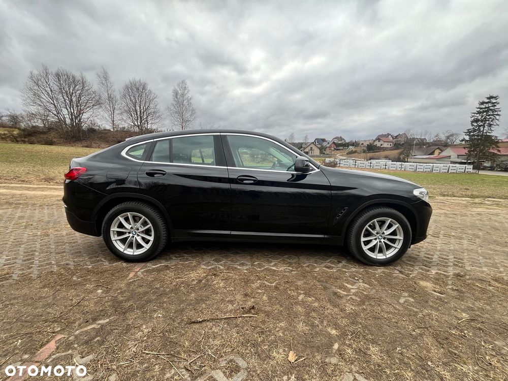 BMW X4 xDrive20i Advantage sport - 3