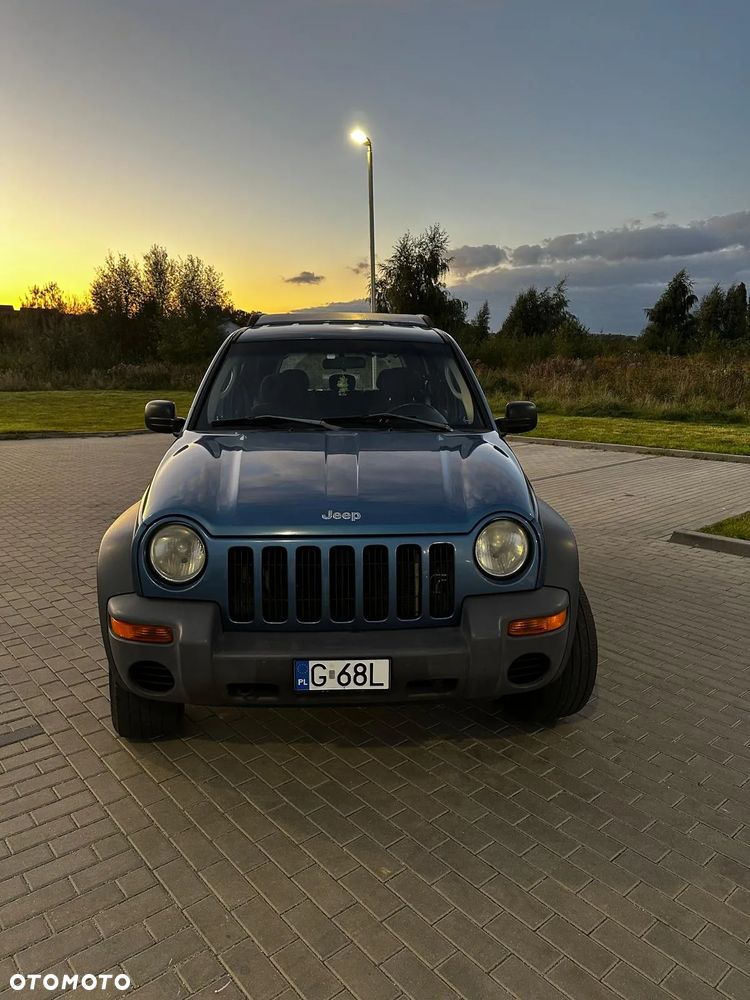 Jeep Liberty 2.4 4x4 - 8
