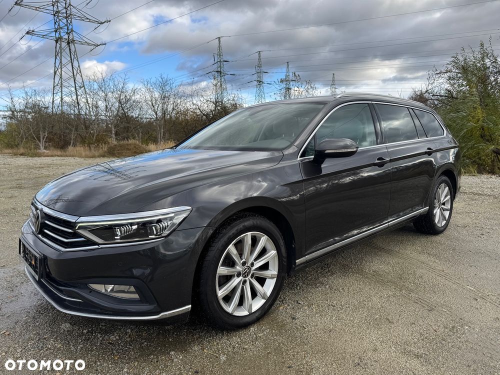 Volkswagen Passat Variant 2.0 TDI SCR DSG Highline - 2