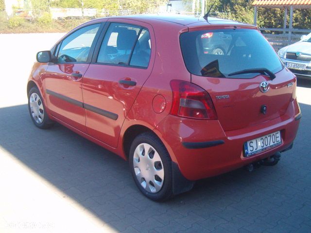 Toyota Yaris - 1