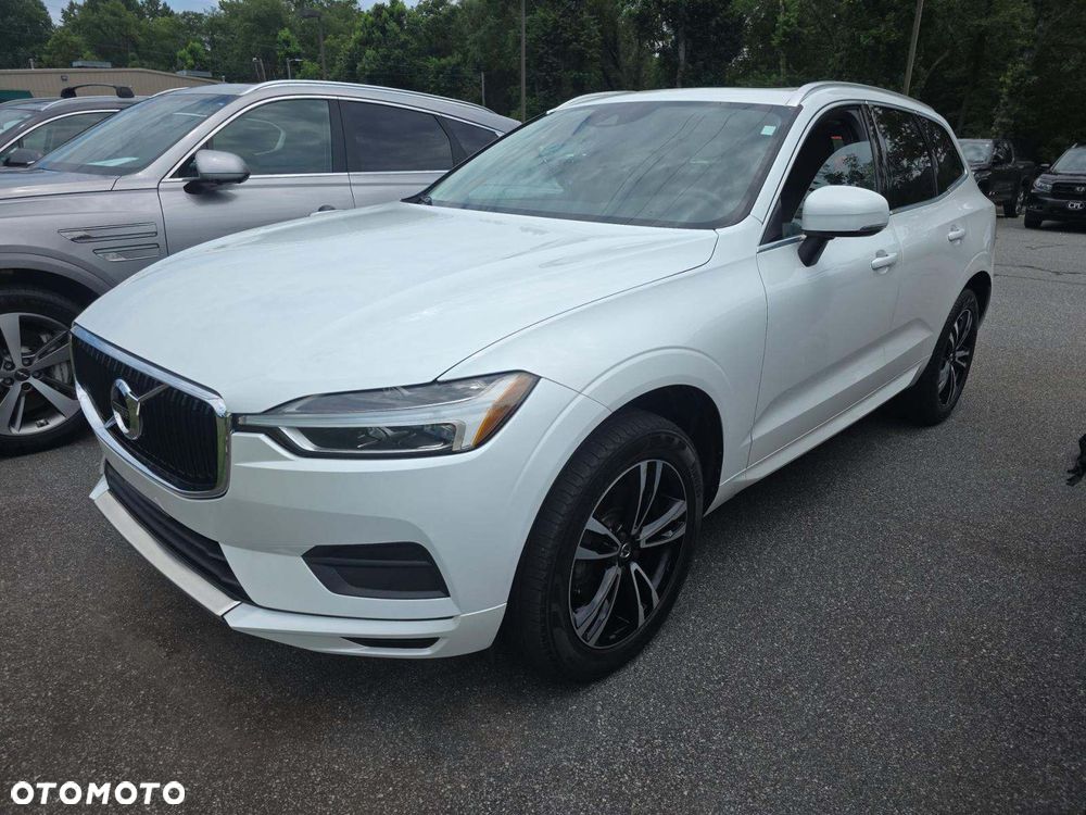 Volvo XC 60 T5 AWD Momentum - 1