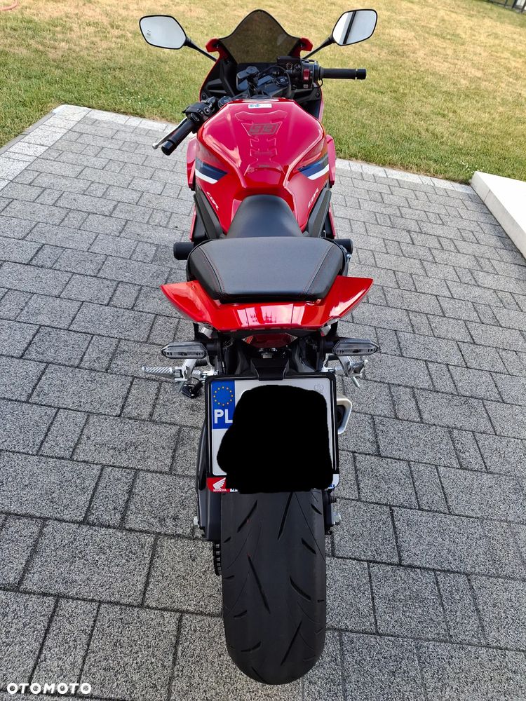 Honda CBR - 9