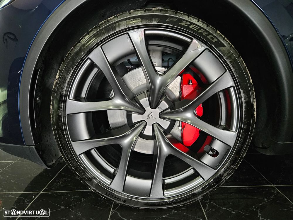 Tesla Model Y Performance Tração Integral - 13