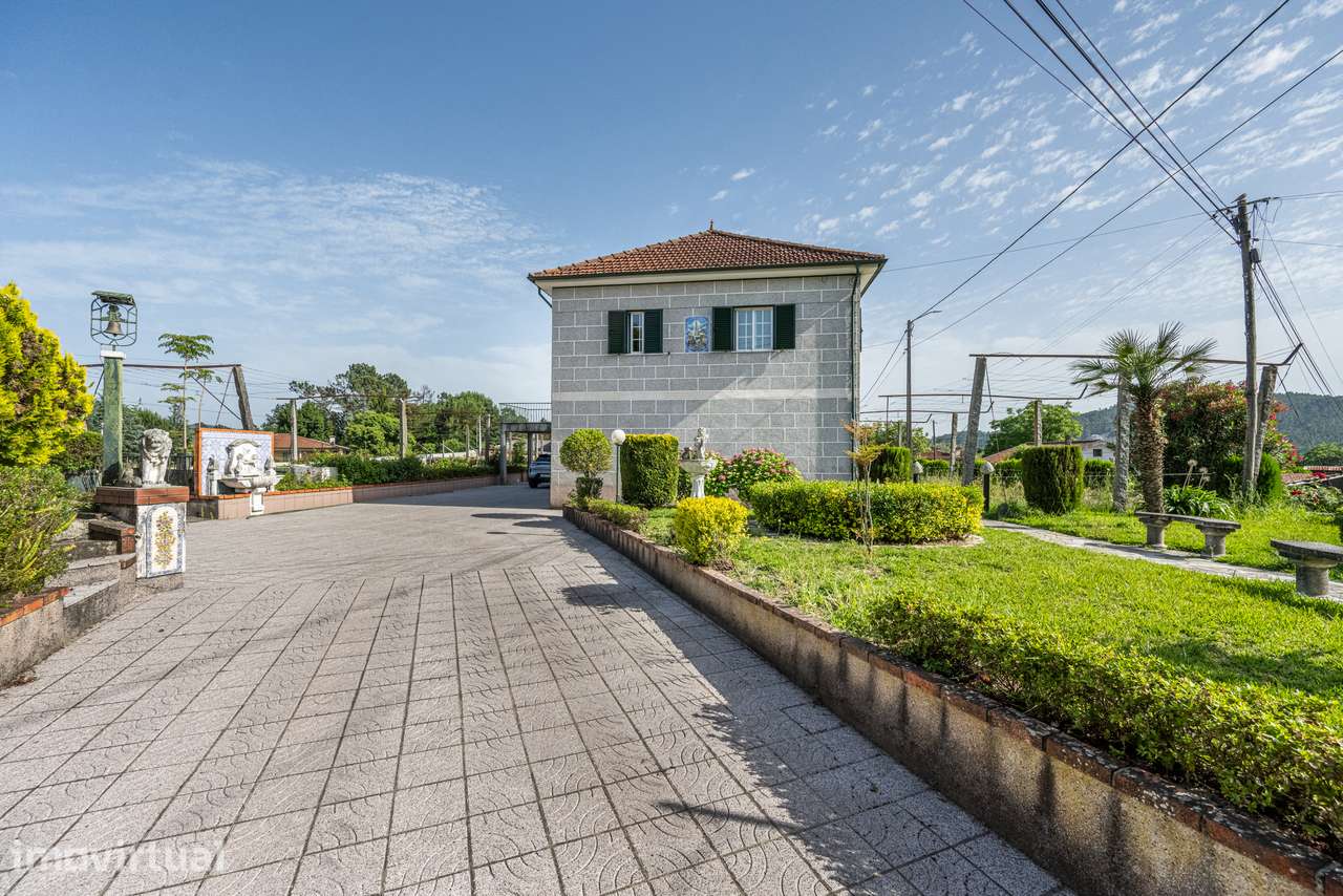 Moradia T4 com Terreno - Pico de Regalados - Grande imagem: 3/51