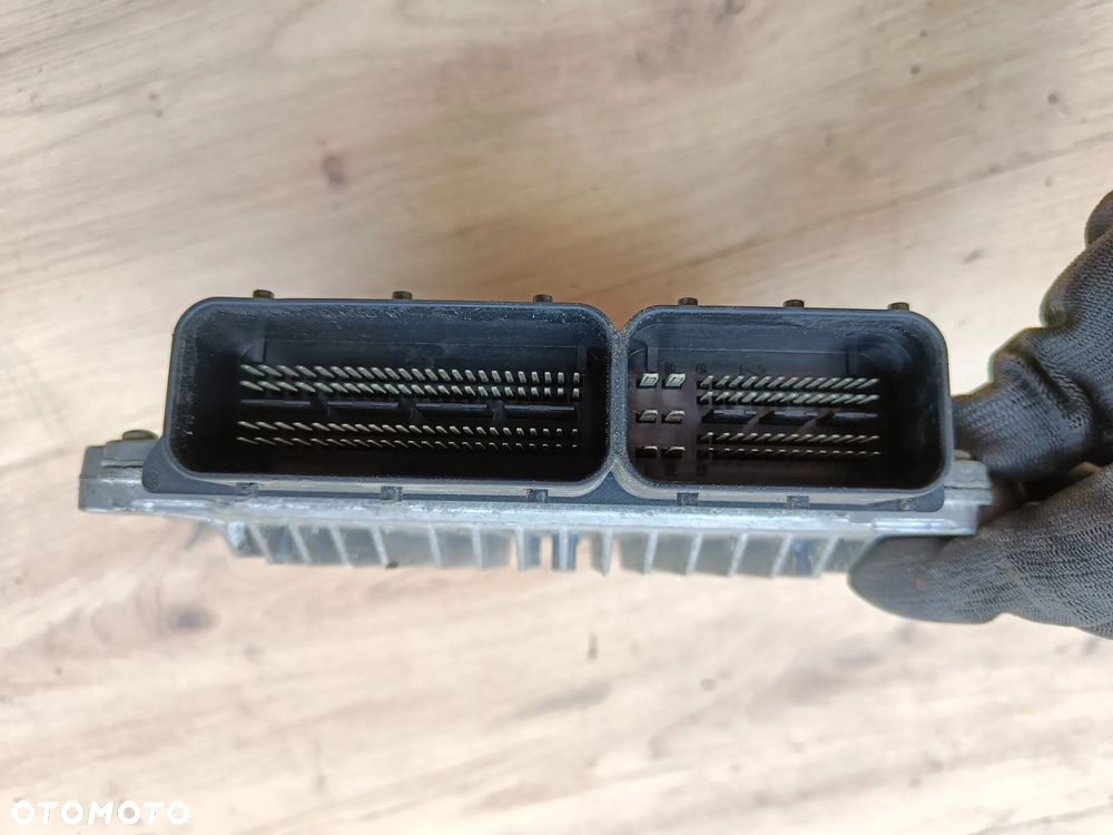 MERCEDES W207 W212 W218 3.0 V6 350 CDI STEROWNIK SILNIKA A6421508900 - 4