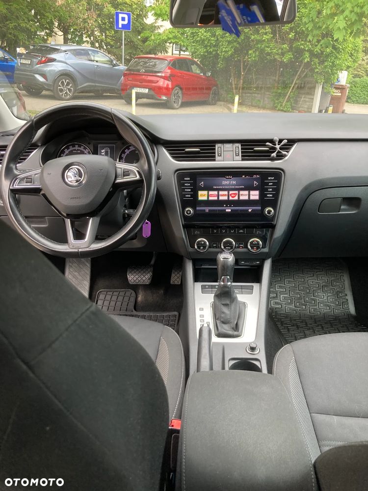 Skoda Octavia 2.0 TDI Style DSG - 11